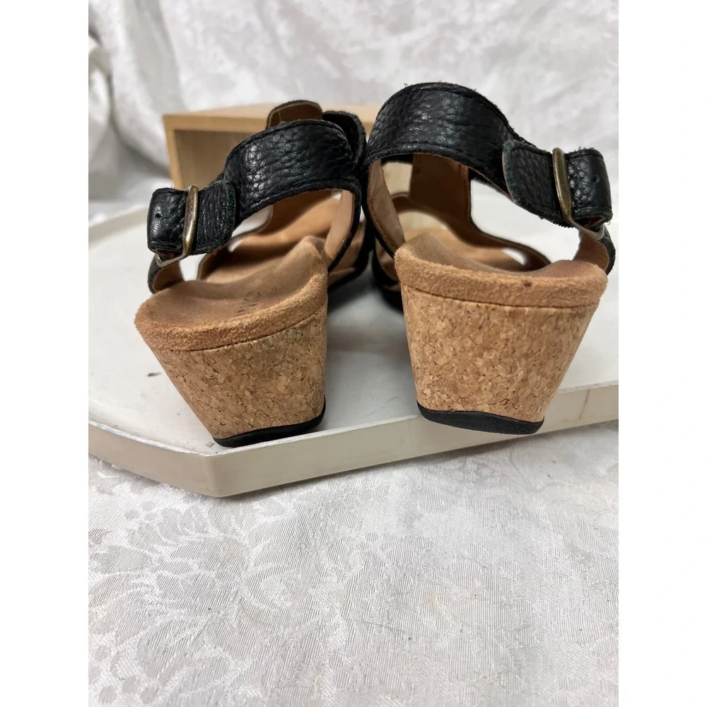Vionic Kaytie Black Suede Leather Cork Wedge T-Strap Sandals Womens 9 JH:02-2023